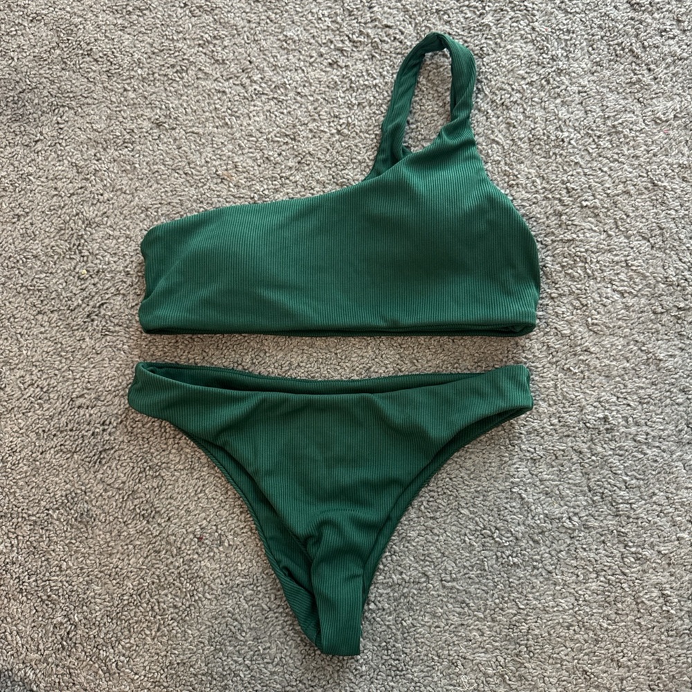 One-Shoulder Green Bikini Set